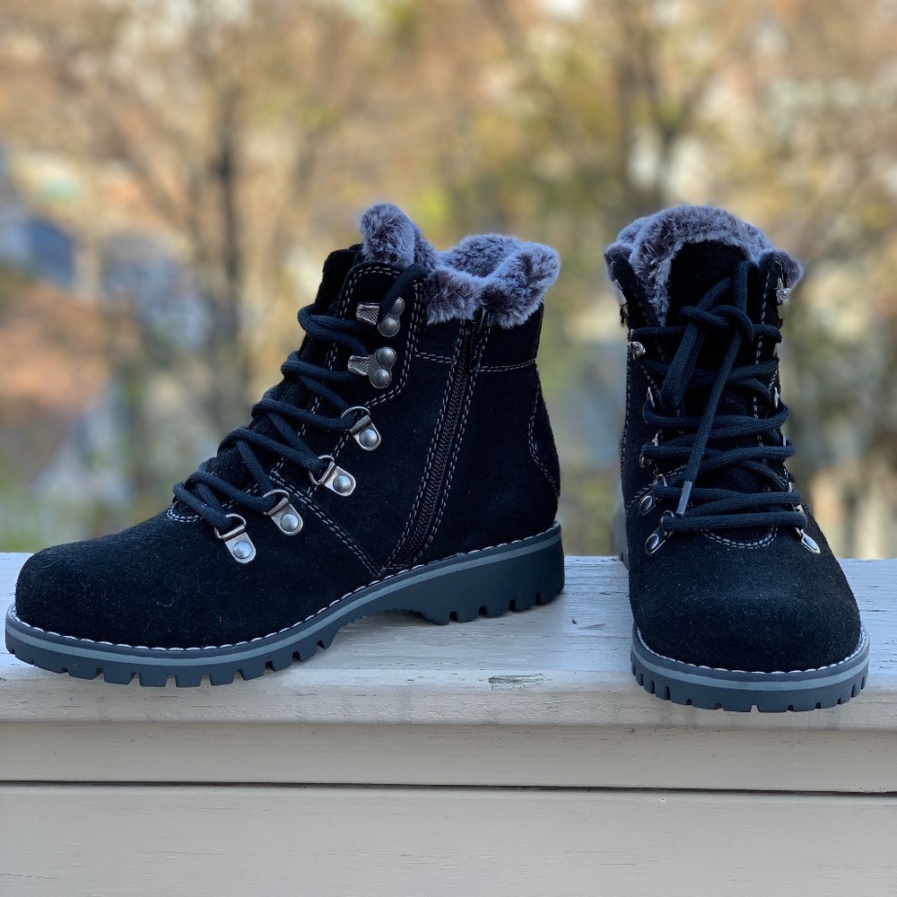 NEW! Earth Black Suede Fashion Boots